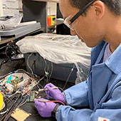 Dirt-powered Fuel Cell Runs Forever