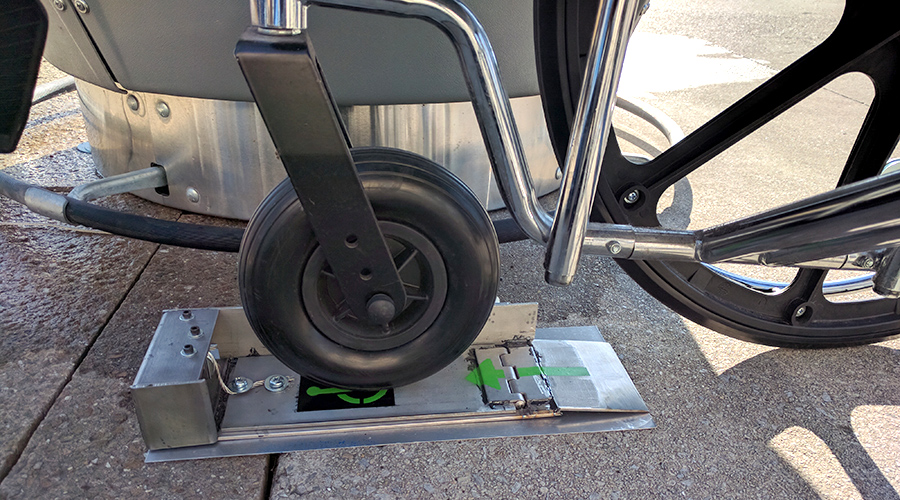 The Roll N Wash device in action.